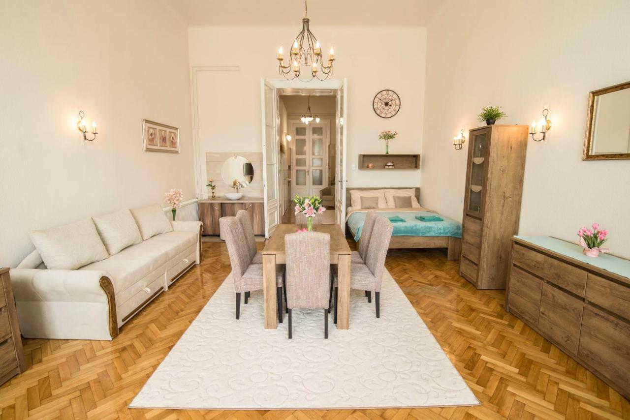 Suzy Apartman Eger Exterior foto